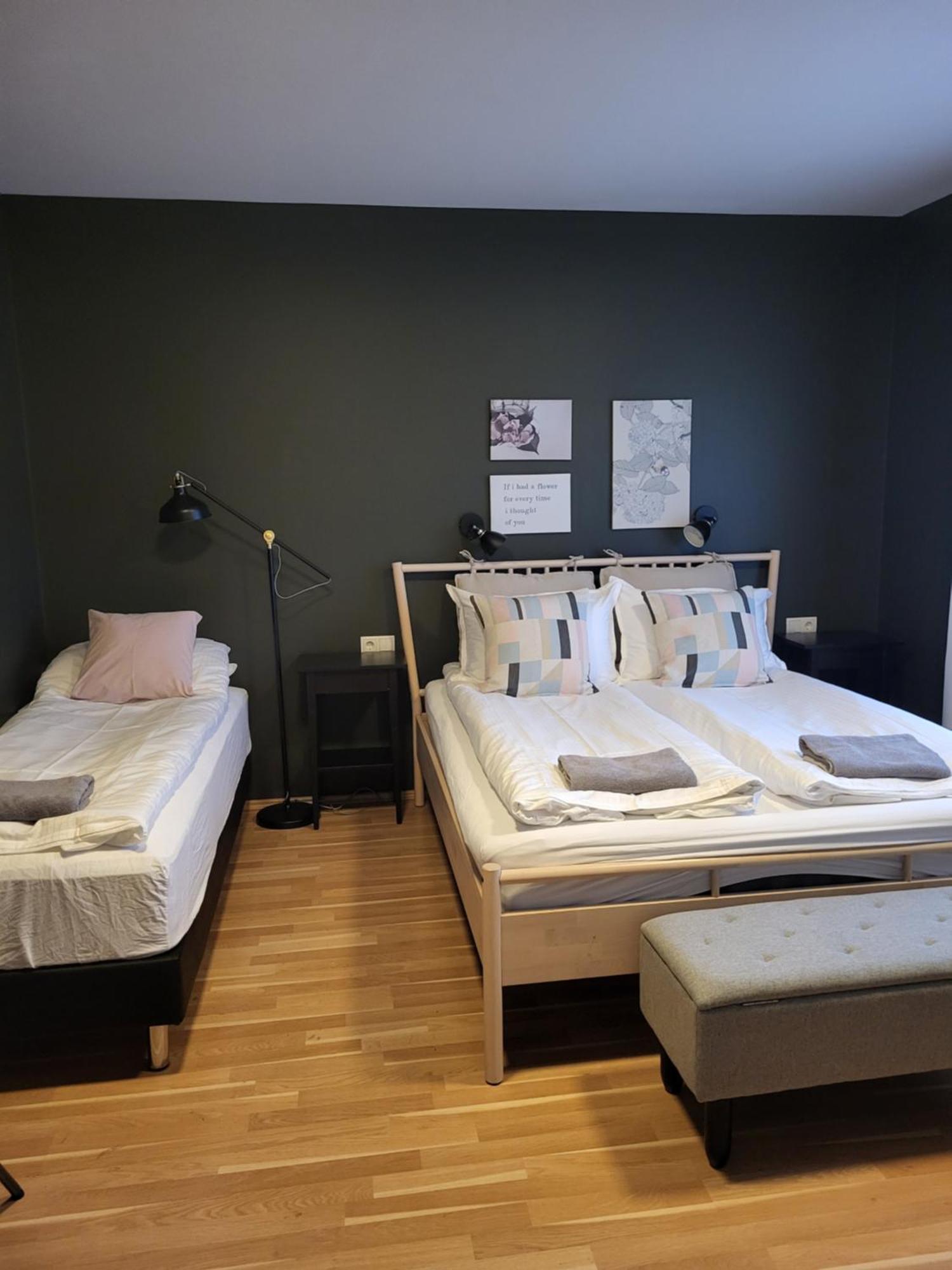 Grindavik Guesthouse Self Check In & Out الغرفة الصورة